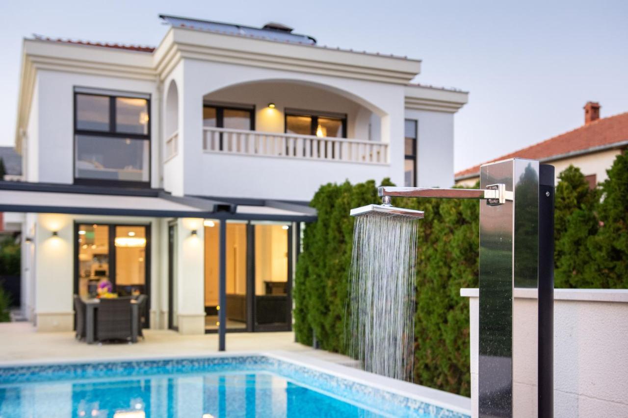Luxury City Villa تروغير المظهر الخارجي الصورة