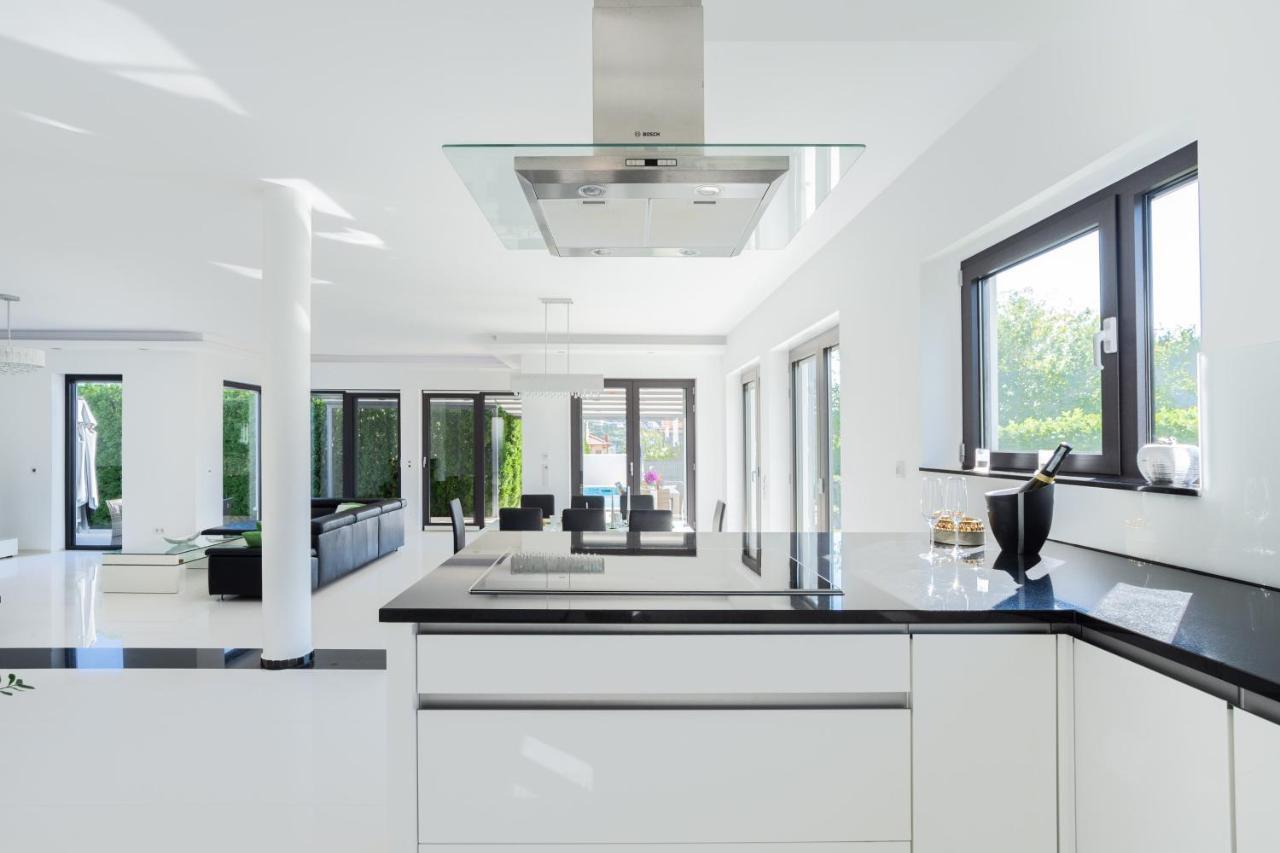 Luxury City Villa تروغير المظهر الخارجي الصورة